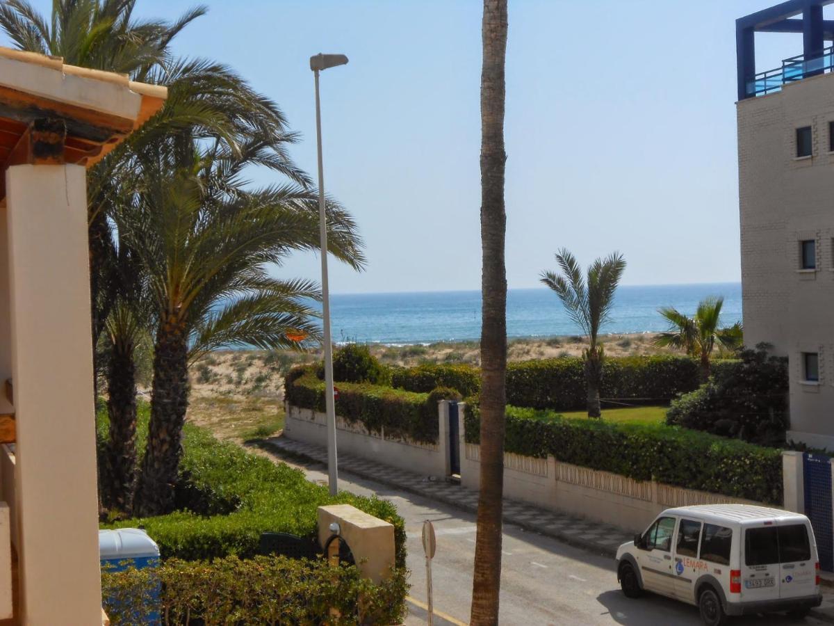 Residencial Club Deltamar Solo Familias Serviplaya 普拉亚西拉科 外观 照片